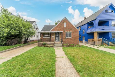 11303 Thrush Avenue Cleveland OH 44111