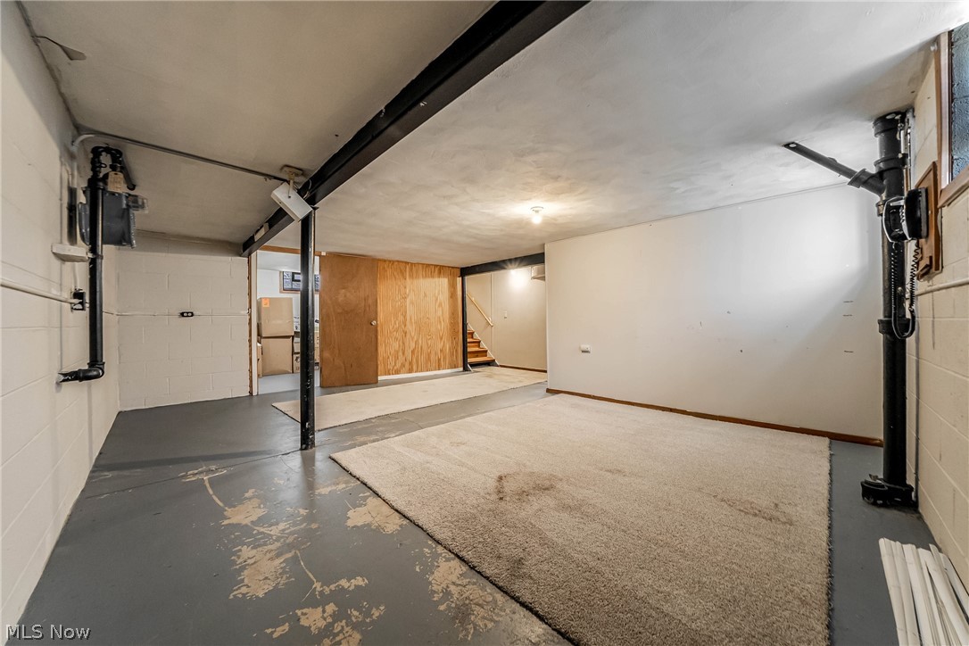 11303 Thrush Avenue Cleveland OH 44111