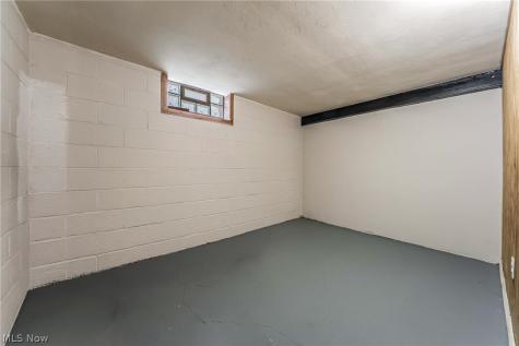 11303 Thrush Avenue Cleveland OH 44111