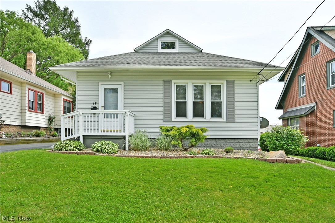 17 E Prospect Street Girard OH 44420