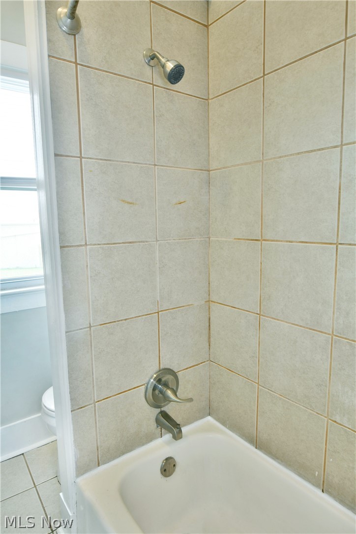 17 E Prospect Street Girard OH 44420