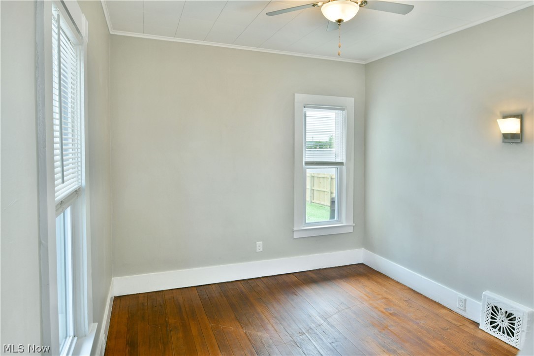 17 E Prospect Street Girard OH 44420
