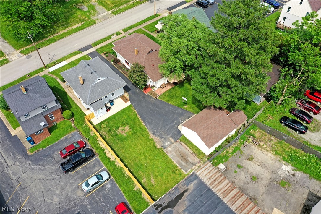 17 E Prospect Street Girard OH 44420