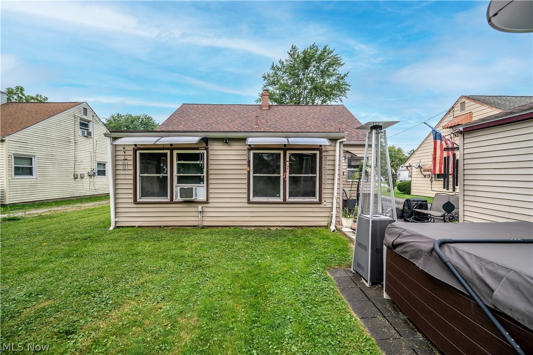 185 N Main Street Austintown OH 44515