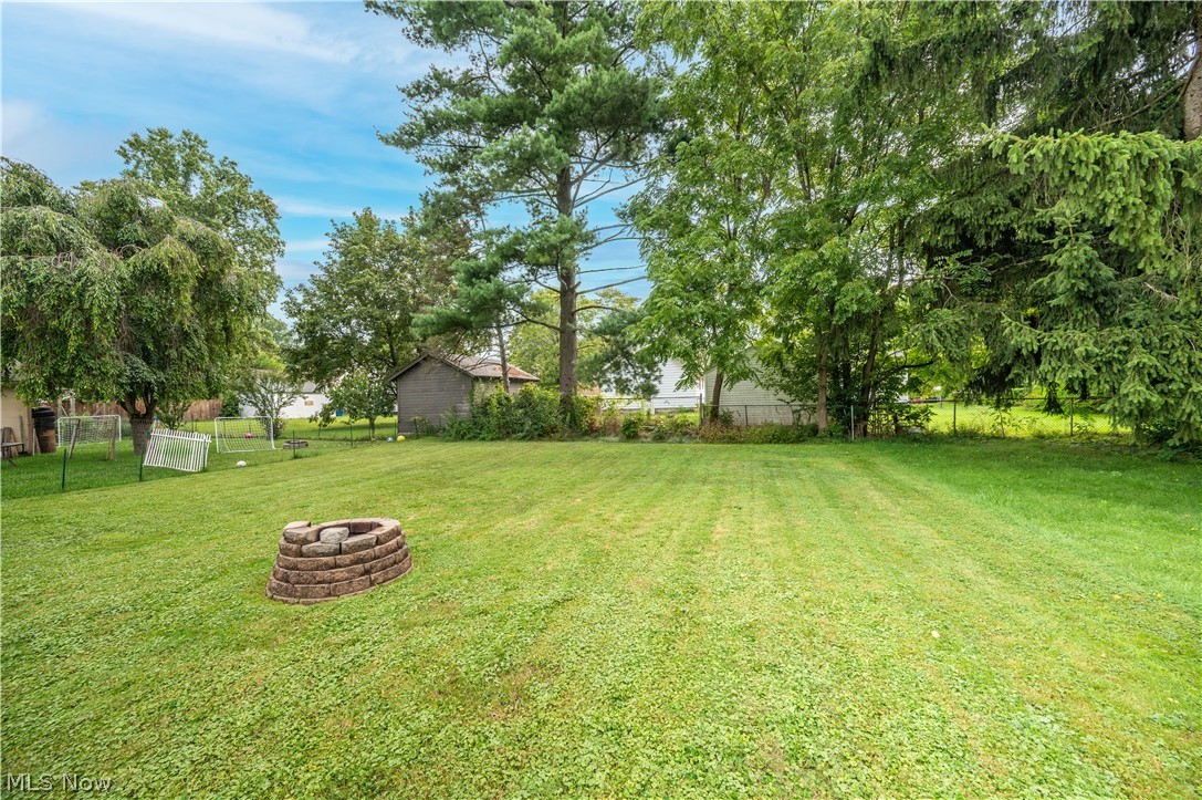 185 N Main Street Austintown OH 44515