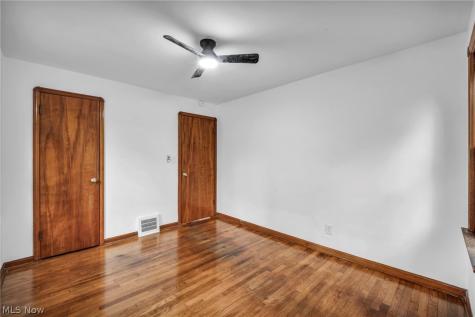 3516 Park Drive Parma OH 44134