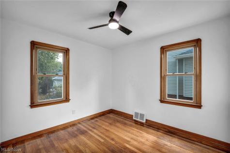 3516 Park Drive Parma OH 44134