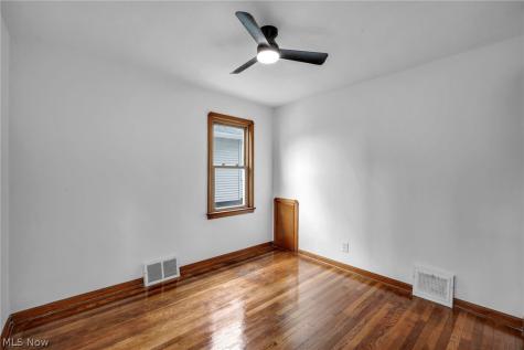 3516 Park Drive Parma OH 44134