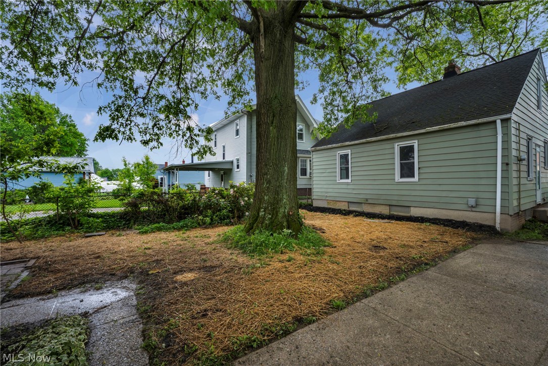 3516 Park Drive Parma OH 44134