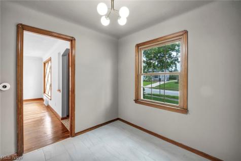 3516 Park Drive Parma OH 44134