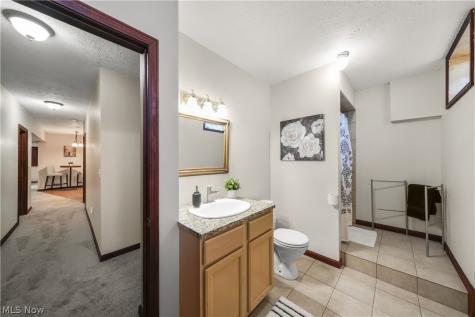 440 Kimberly Drive Aurora OH 44202