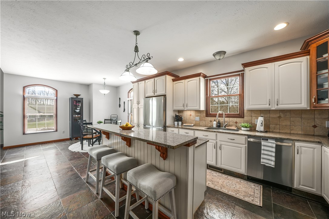 440 Kimberly Drive Aurora OH 44202