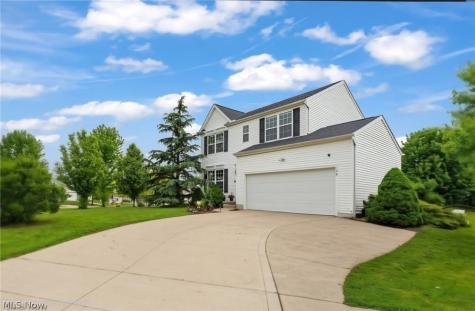 198 Gatwick Grove Circle Wadsworth OH 44281