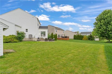 198 Gatwick Grove Circle Wadsworth OH 44281