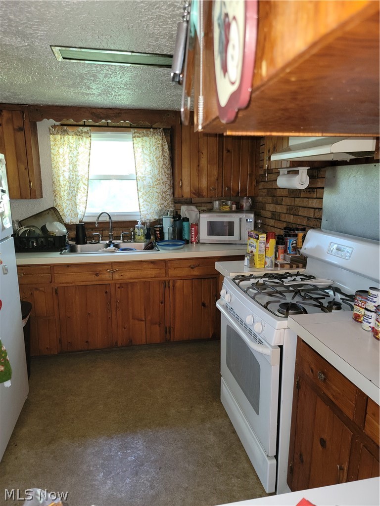 498 Walnut Street Conneaut OH 44030