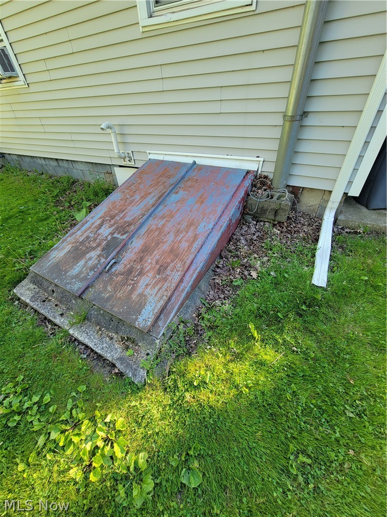 498 Walnut Street Conneaut OH 44030