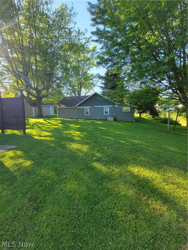498 Walnut Street Conneaut OH 44030