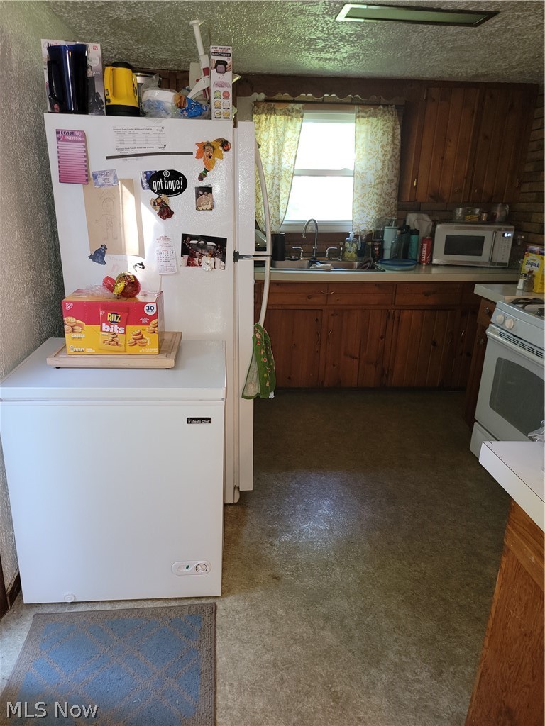 498 Walnut Street Conneaut OH 44030
