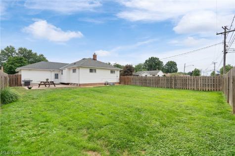 1709 Alcester Road Mayfield Heights OH 44124