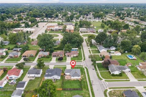 1709 Alcester Road Mayfield Heights OH 44124