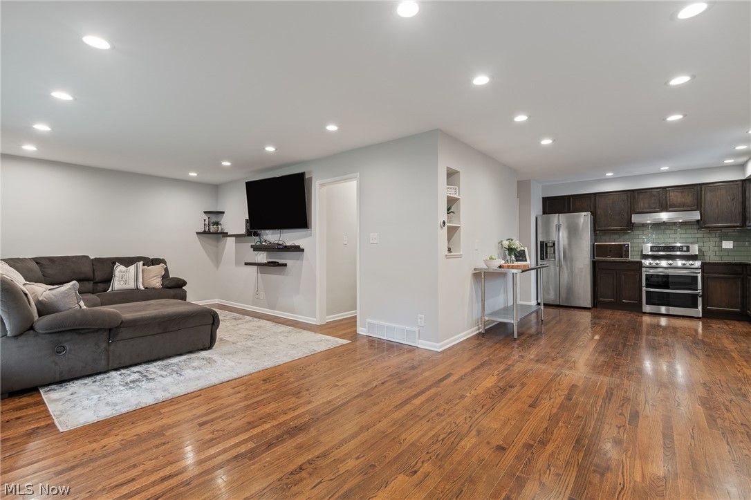 1709 Alcester Road Mayfield Heights OH 44124