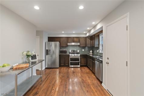 1709 Alcester Road Mayfield Heights OH 44124