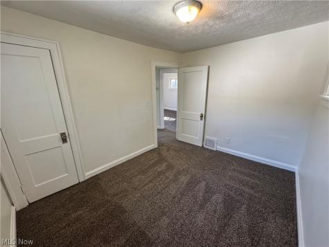 13113 Cranwood Park Boulevard Garfield Heights OH 44125