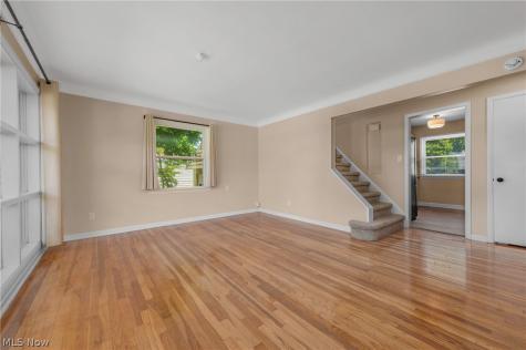 85 E 205th Street Euclid OH 44123