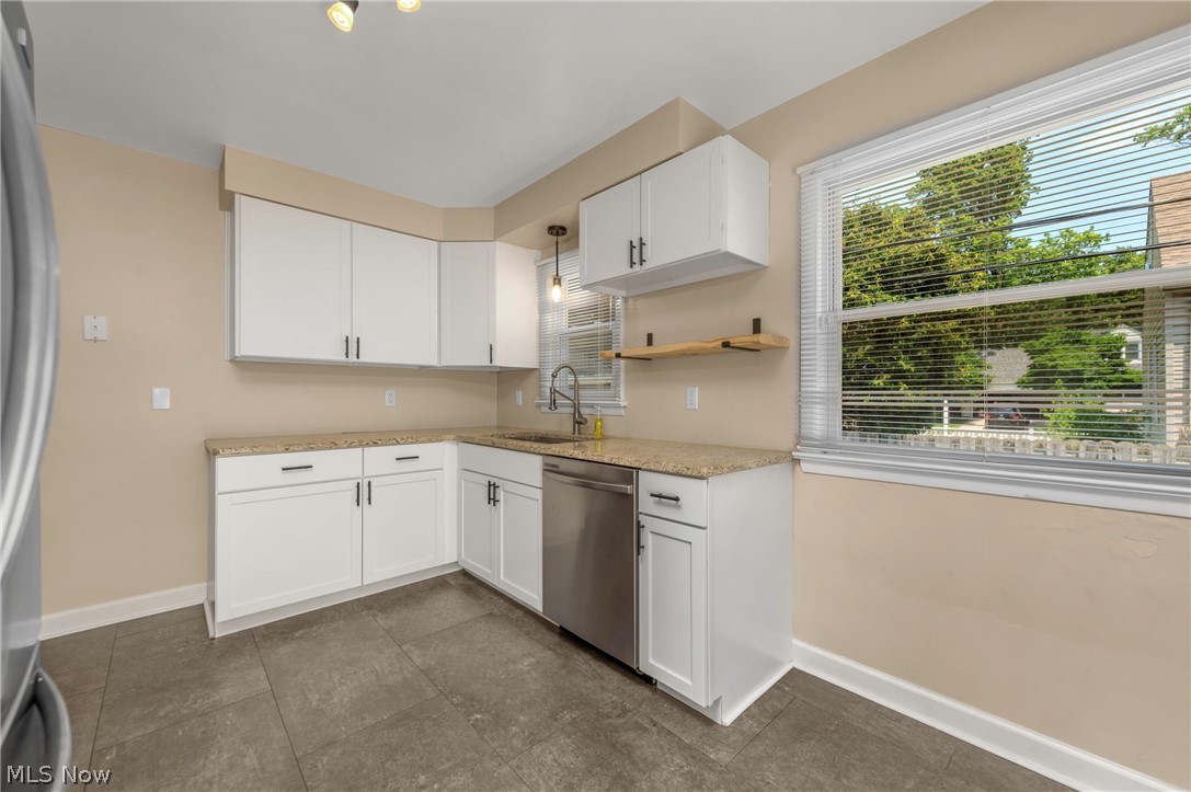 85 E 205th Street Euclid OH 44123