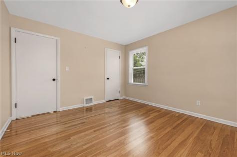 85 E 205th Street Euclid OH 44123