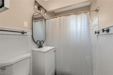 85 E 205th Street Euclid OH 44123