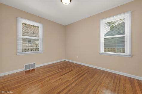 85 E 205th Street Euclid OH 44123