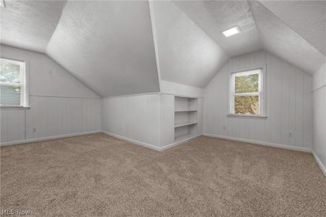 85 E 205th Street Euclid OH 44123