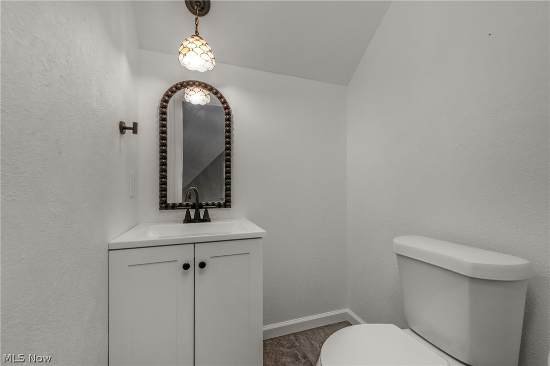 85 E 205th Street Euclid OH 44123