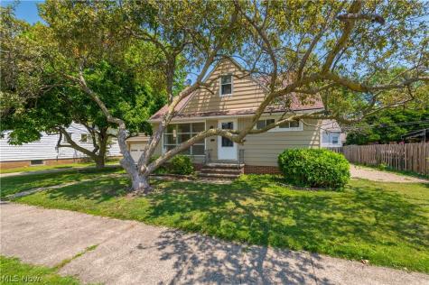 85 E 205th Street Euclid OH 44123