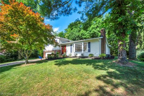 6827 Cranbrook Drive Brecksville OH 44141