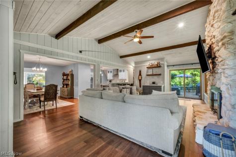 6827 Cranbrook Drive Brecksville OH 44141