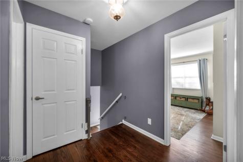 6827 Cranbrook Drive Brecksville OH 44141