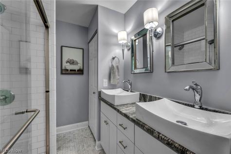 6827 Cranbrook Drive Brecksville OH 44141