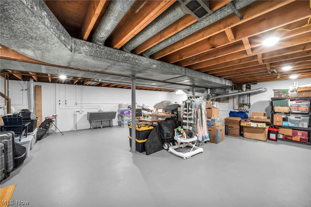 6827 Cranbrook Drive Brecksville OH 44141