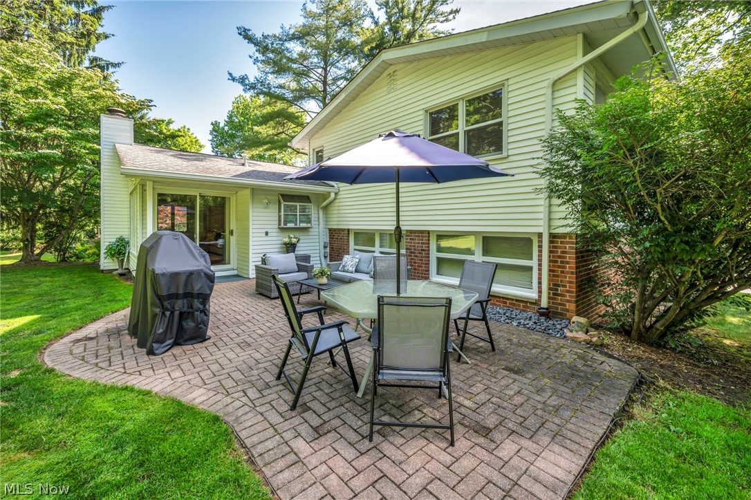 6827 Cranbrook Drive Brecksville OH 44141