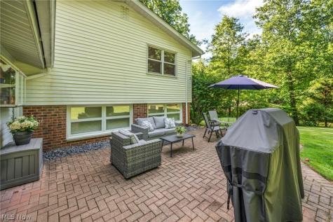 6827 Cranbrook Drive Brecksville OH 44141