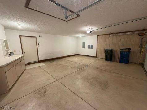 33073 Hidden Hollow Court North Ridgeville OH 44039