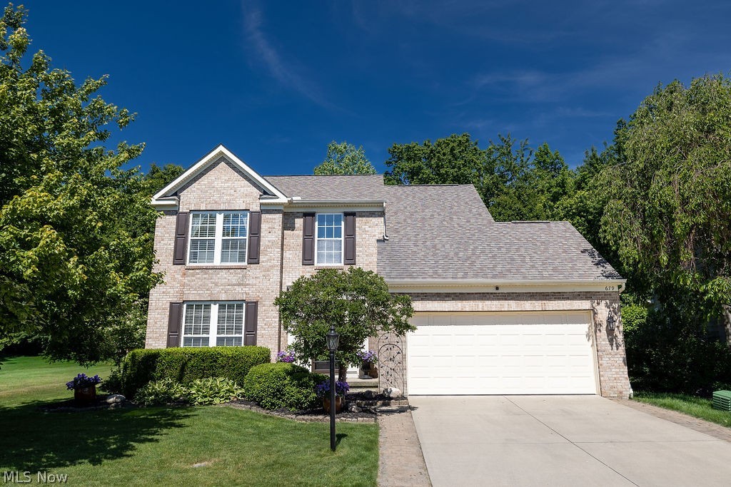 679 Jockeys Circle Avon Lake OH 44012