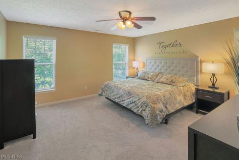 679 Jockeys Circle Avon Lake OH 44012