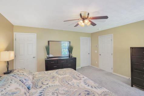 679 Jockeys Circle Avon Lake OH 44012