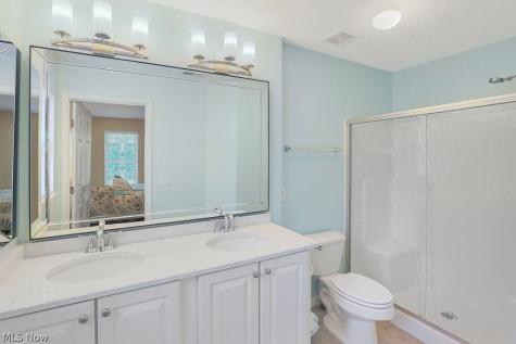 679 Jockeys Circle Avon Lake OH 44012