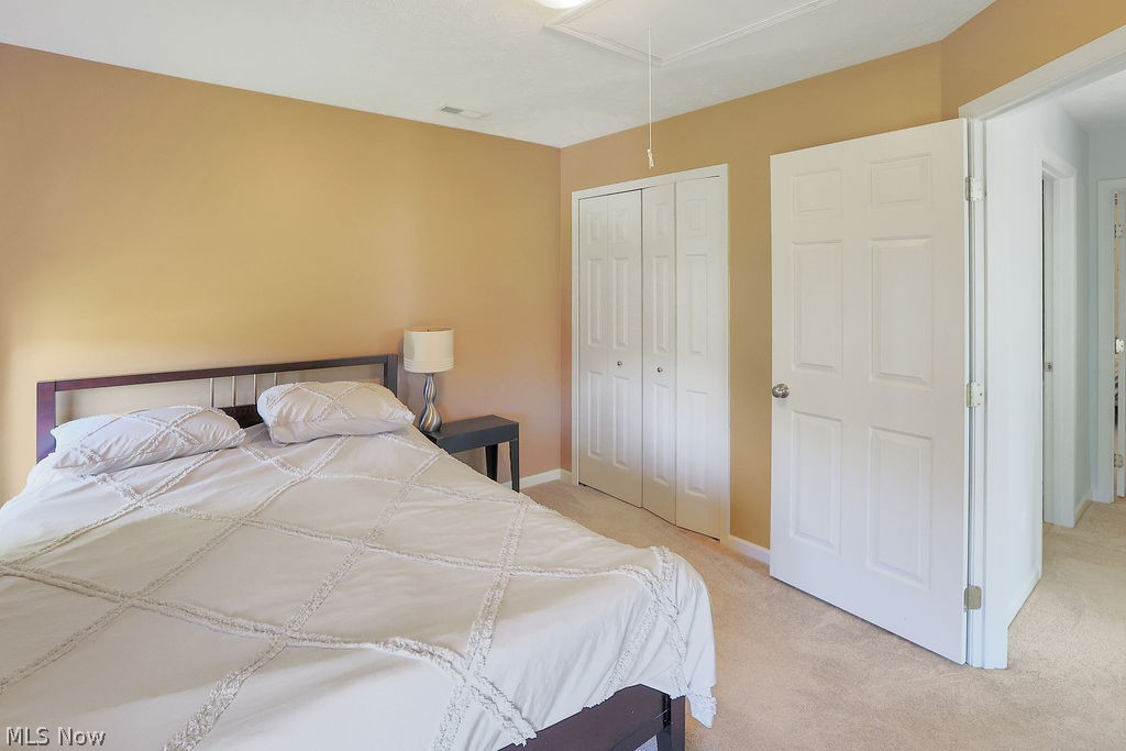 679 Jockeys Circle Avon Lake OH 44012