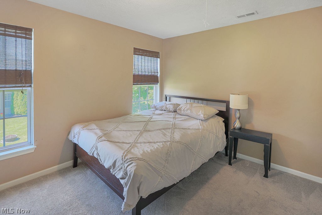679 Jockeys Circle Avon Lake OH 44012