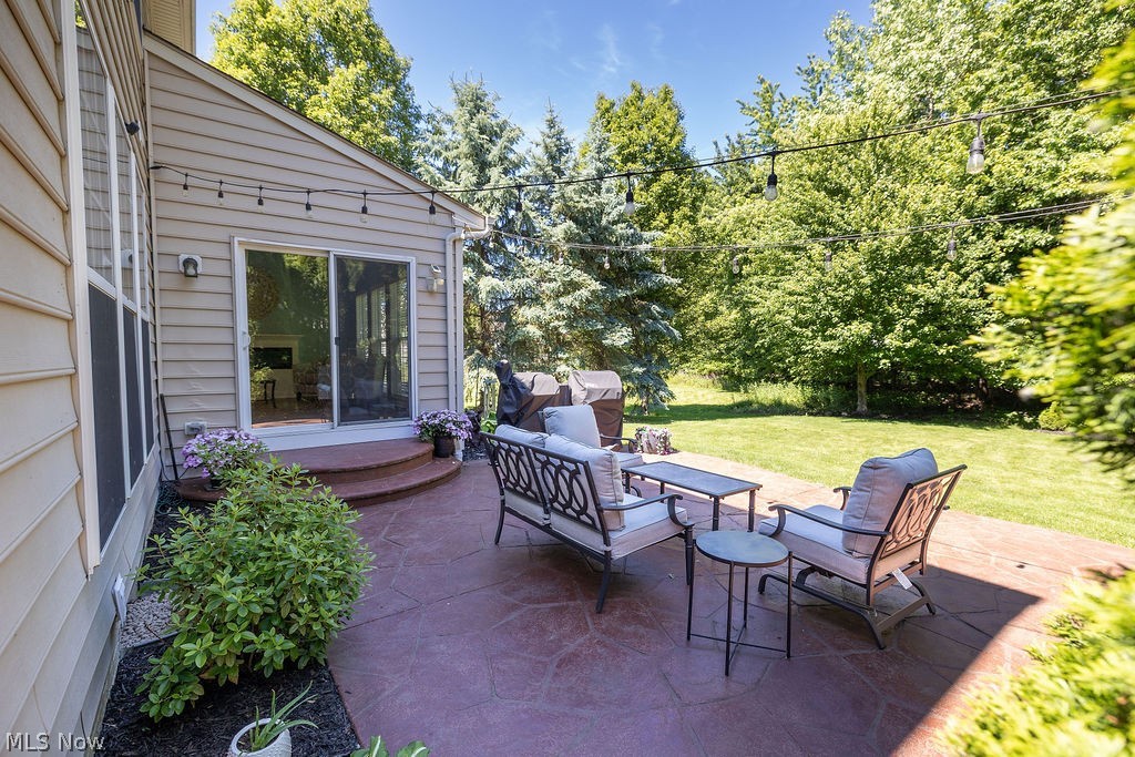 679 Jockeys Circle Avon Lake OH 44012
